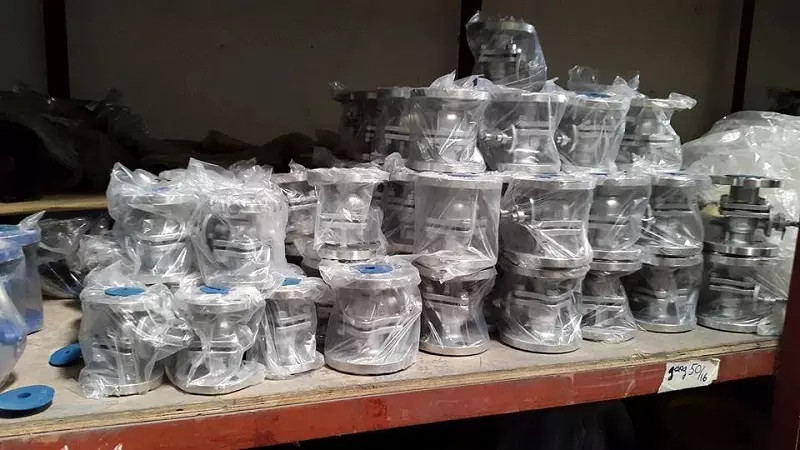 Van bi inox mặt bích tay gạt