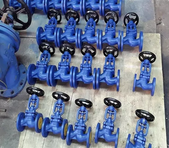 van cầu yên ngựa