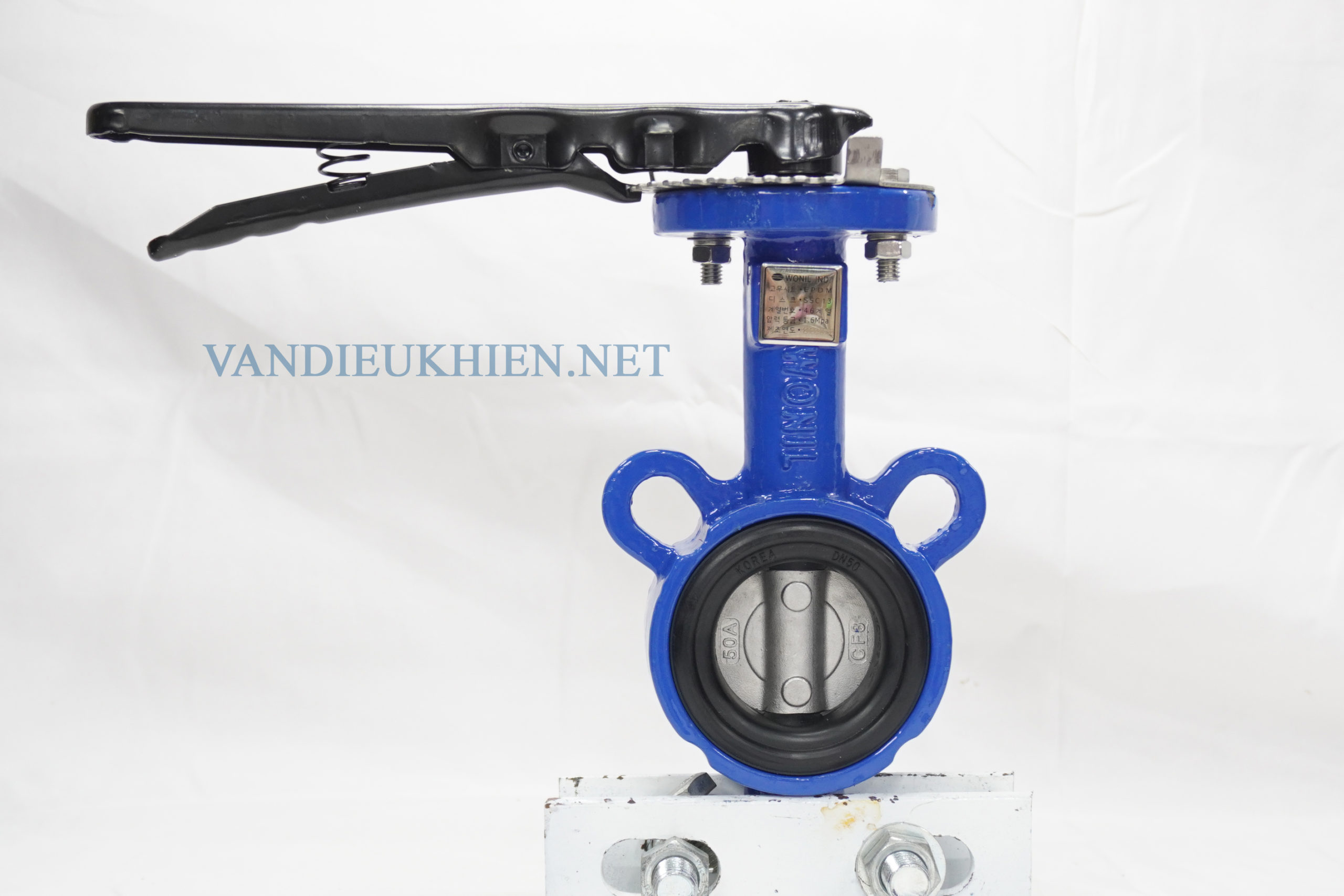 van bướm dn50