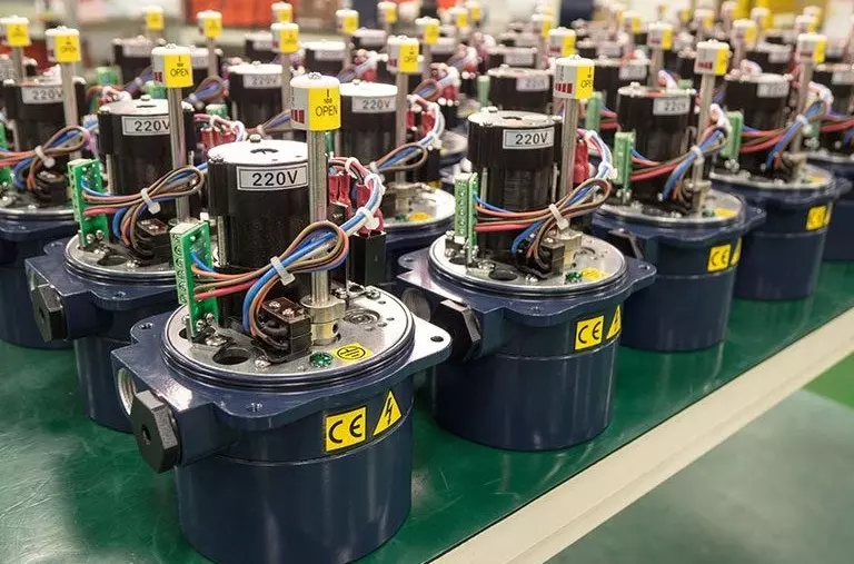 thiet_bi_truyen_dong_bang_dien Thiết bị truyền động bằng điện