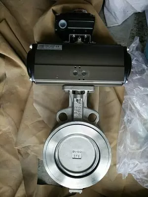 van-buom-khong-gioang-dieu-khien-khi-nen