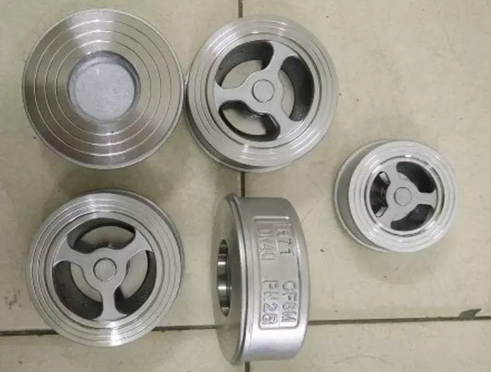 Van một chiều cối