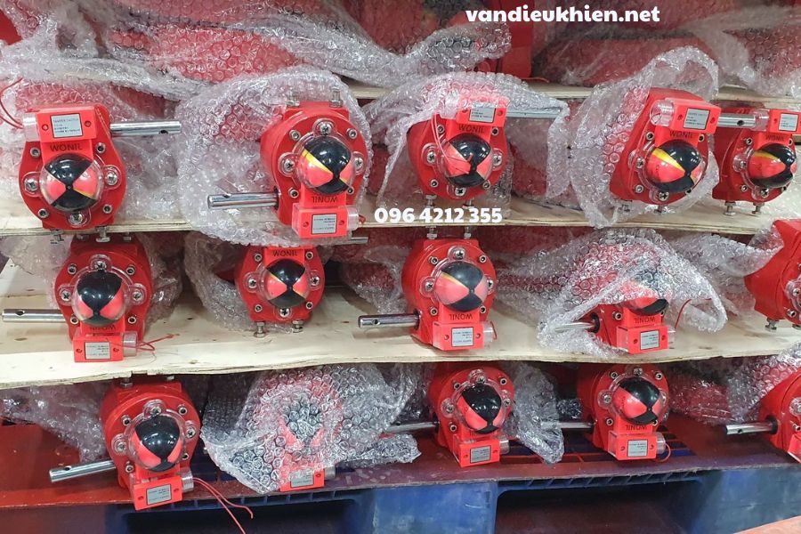 van bướm có công tắc giám sát